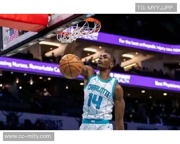 迪亚巴特表现出色抢下18个篮板黄蜂主帅称其为进攻体系关键一环